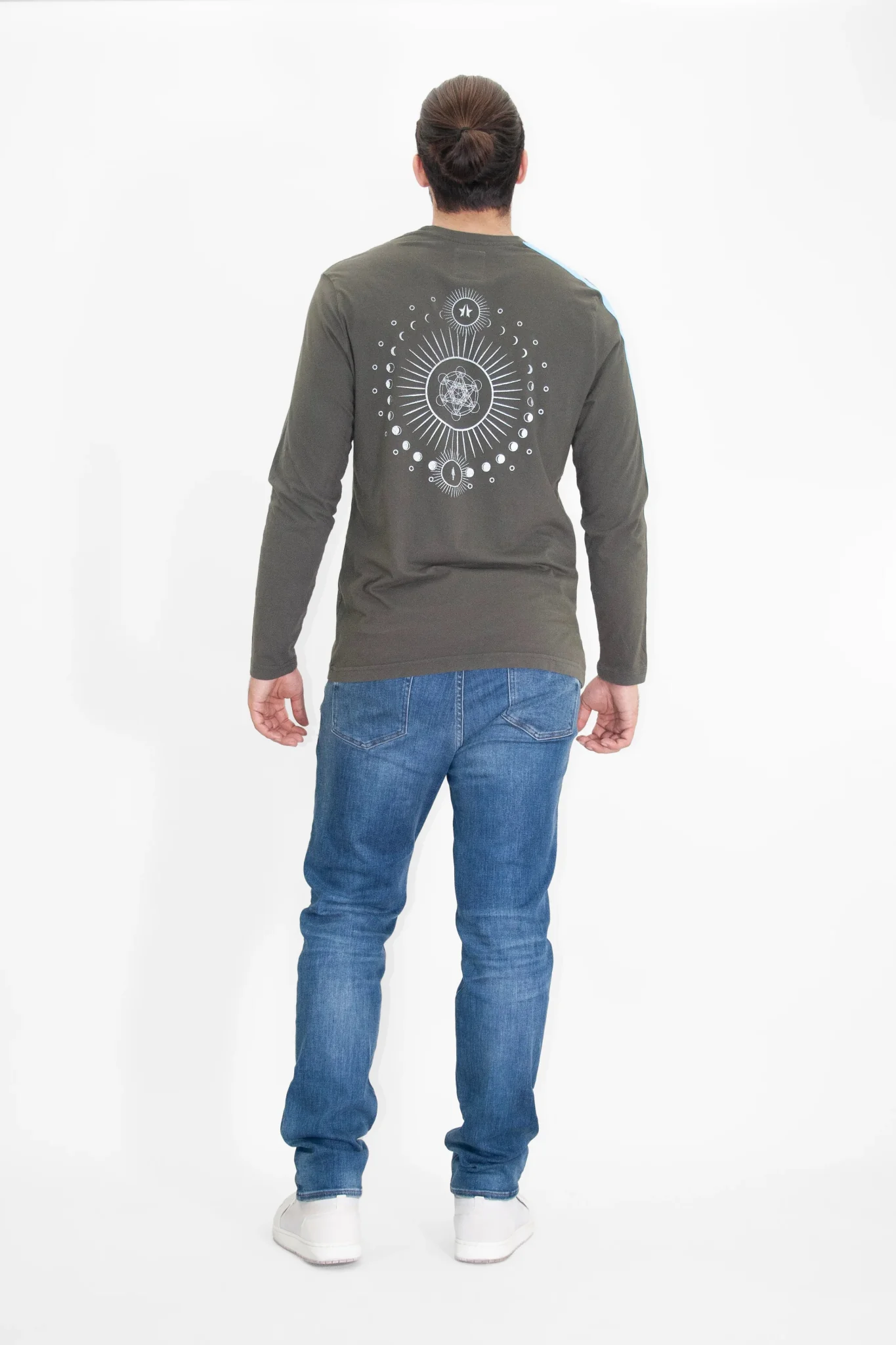 Lightworker Unisex Long Sleeve T-Shirt in Caladan - Image 4