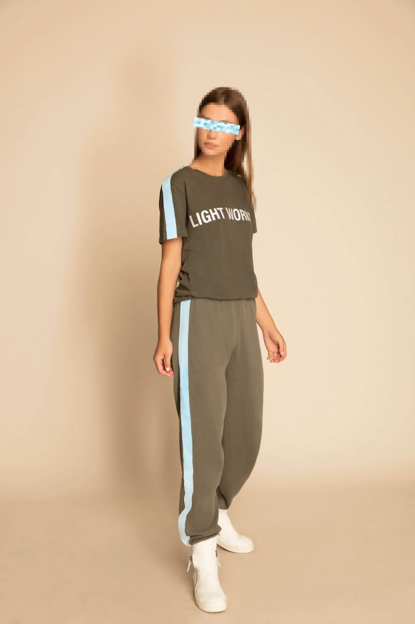 Lightworker T-Shirt in Caladan - Image 5