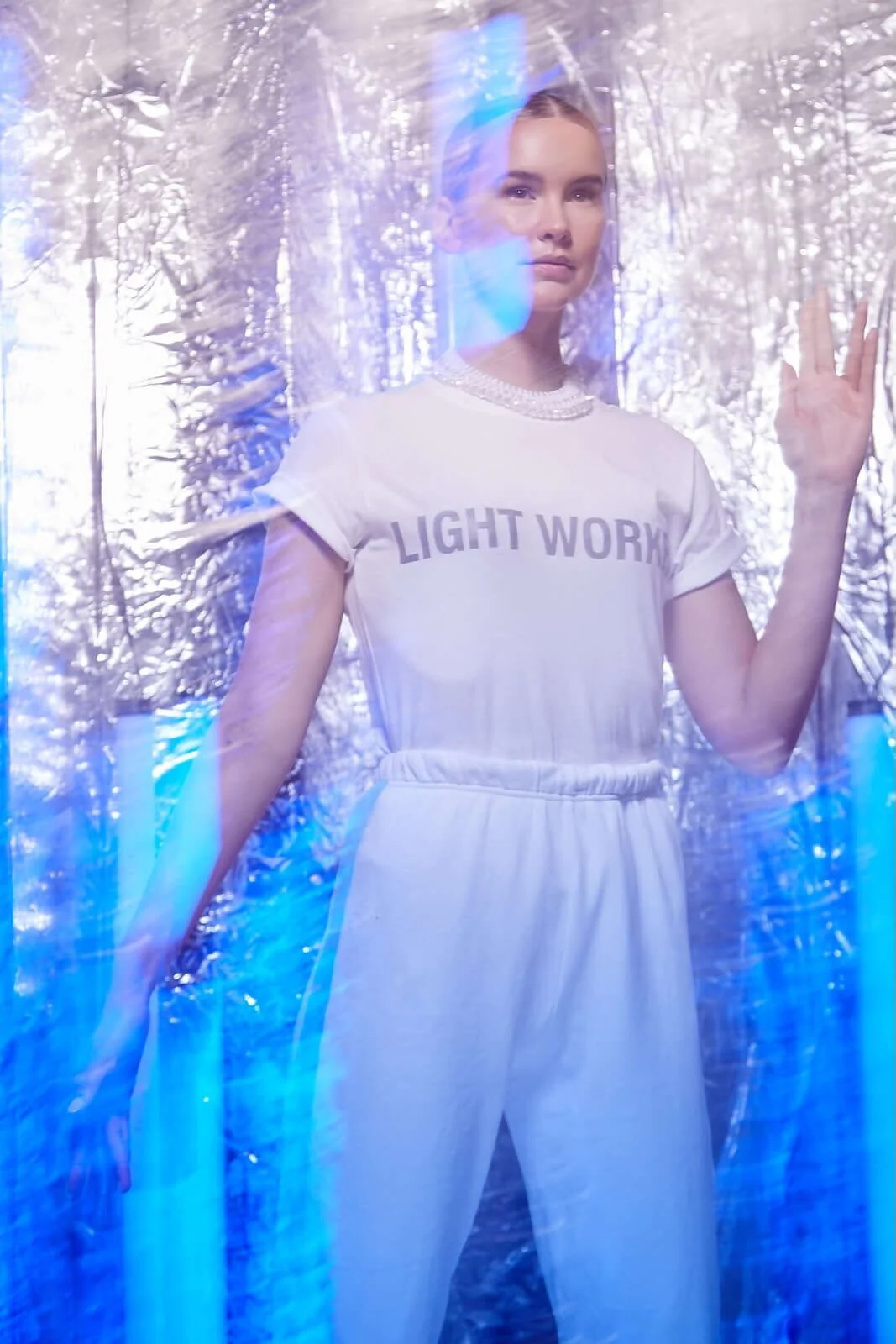 Lightworker T-Shirt in Lite Beam - Image 5